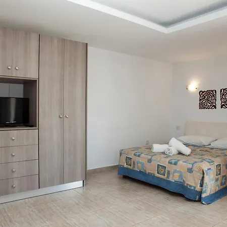 Alecos 3* Paphos