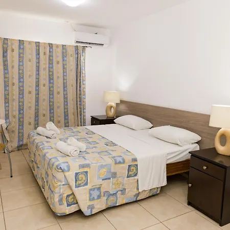 Alecos 3* Paphos