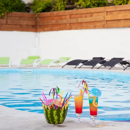 Apart-hotel Alecos 3*