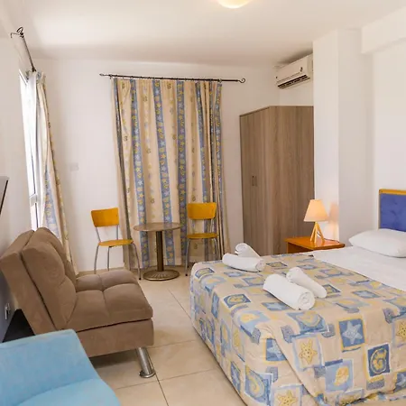 Aparthotel Alecos Paphos