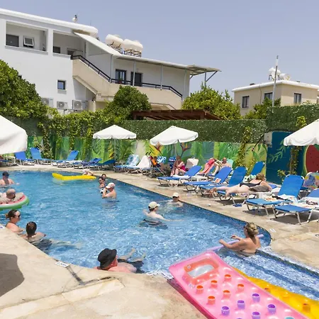 Alecos Aparthotel 3*