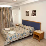 Alecos Aparthotel 3*