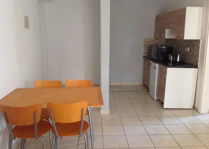 Apartmanhotel Alecos 3*